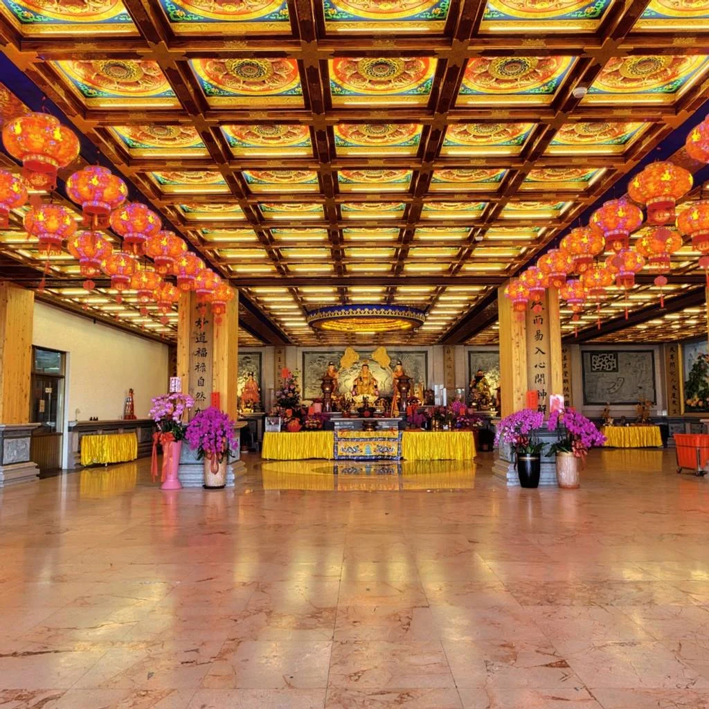三清總道院一樓母娘殿燈籠與殿堂的實際 Realsee 環景預覽